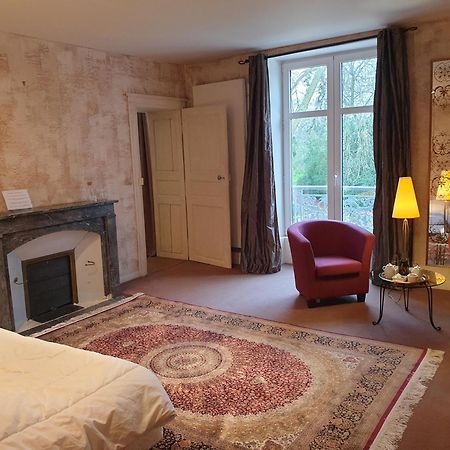 La Villa Des Arts Savigne-l'Eveque ภายนอก รูปภาพ