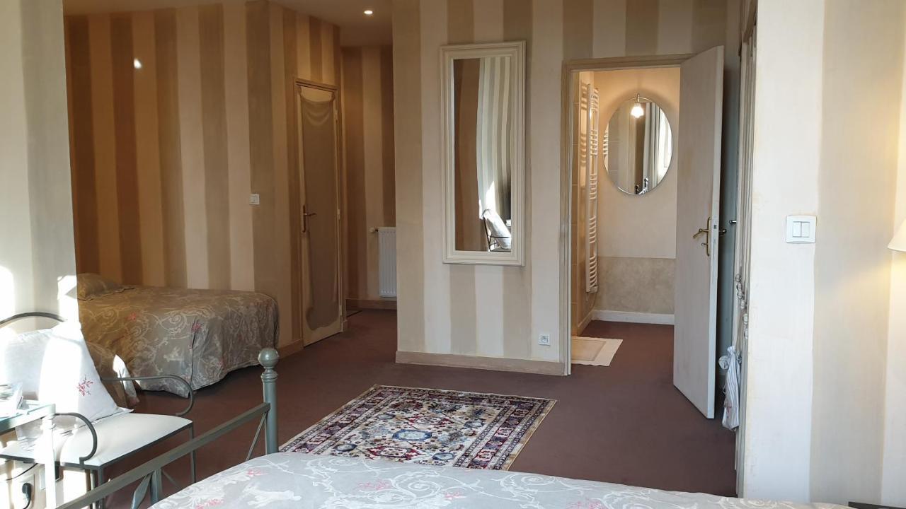 La Villa Des Arts Savigne-l'Eveque ภายนอก รูปภาพ