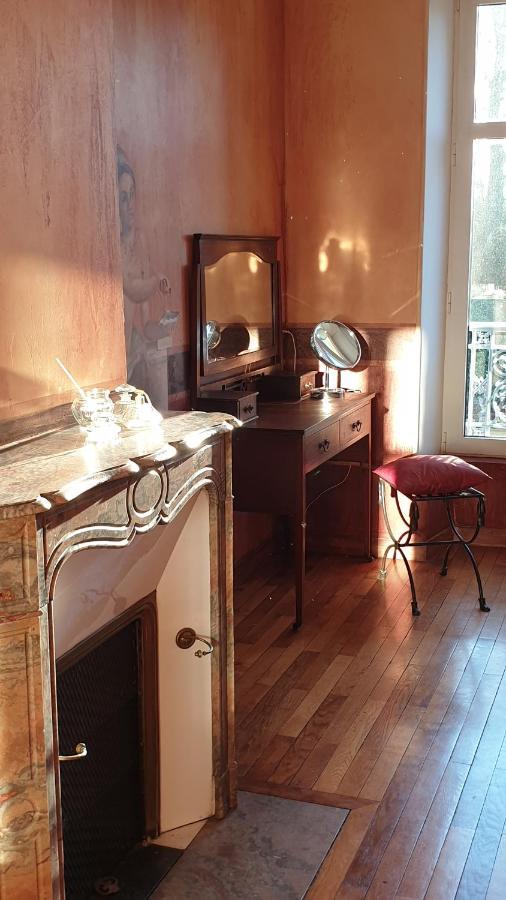 La Villa Des Arts Savigne-l'Eveque ภายนอก รูปภาพ